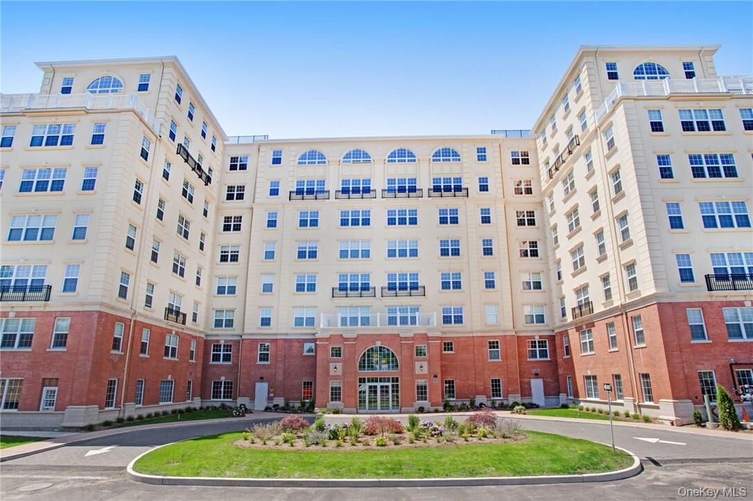 Property Photo:  10 Byron Place 416  NY 10538 