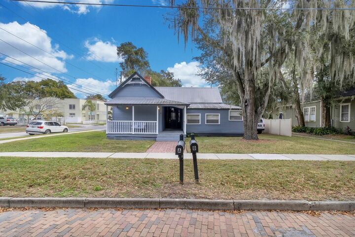 Property Photo:  21 N Beaumont Avenue  FL 34741 