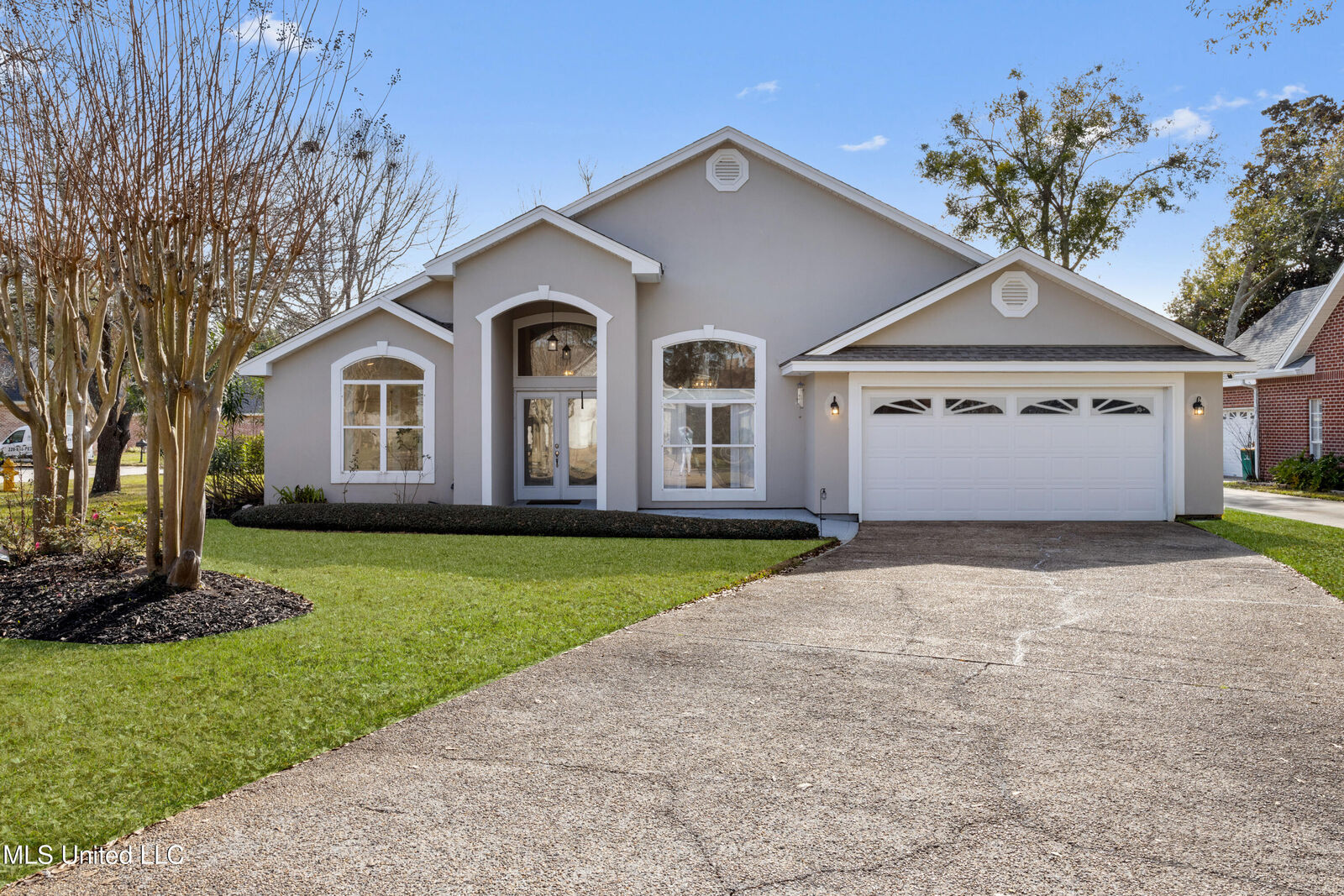 Property Photo:  2559 Rue Palafox  MS 39531 