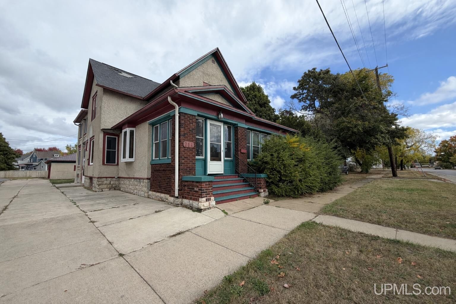 Property Photo:  714 14th Avenue  MI 49858 