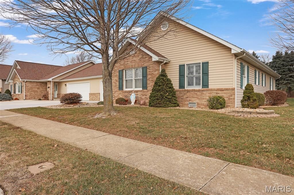 Property Photo:  45 Faith Drive  IL 62249 