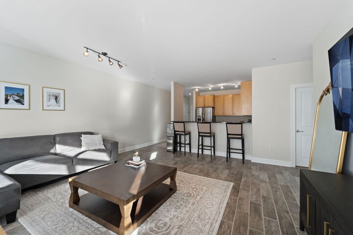 Property Photo:  1915 N Water St 408  WI 53202 