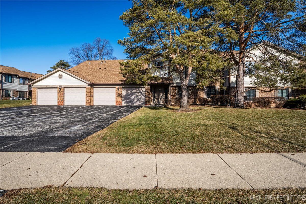 Property Photo:  1630 W Pheasant Trail Drive 2  IL 60004 