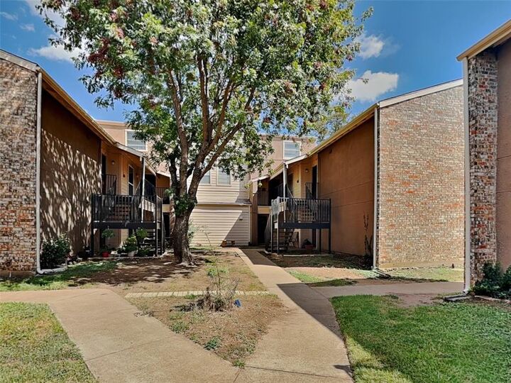 Property Photo:  5534 Boca Raton Boulevard 292  TX 76112 