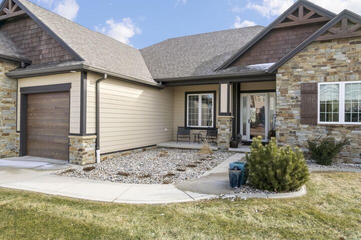 Property Photo:  2564 Nicklaus Blvd  IA 51106 