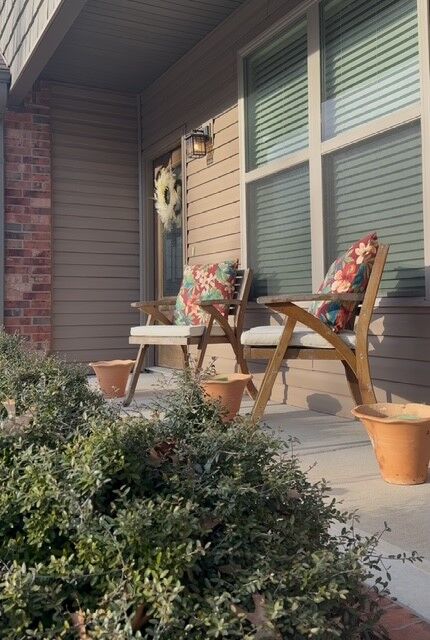 Property Photo:  5 Francis Lane  AR 72715 