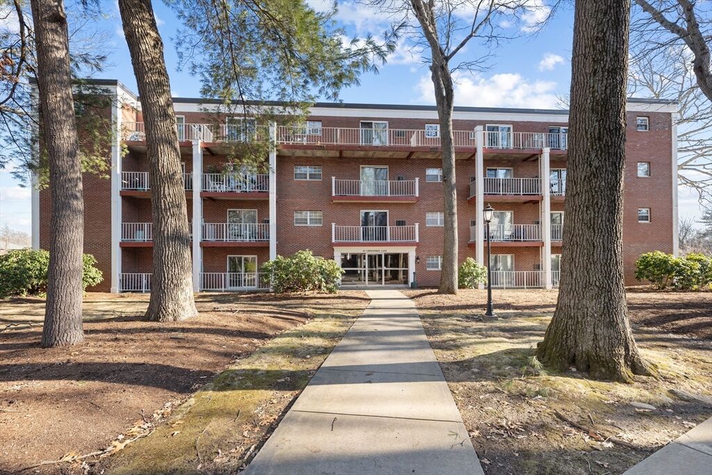 Property Photo:  65 Greentree Ln 33  MA 02190 