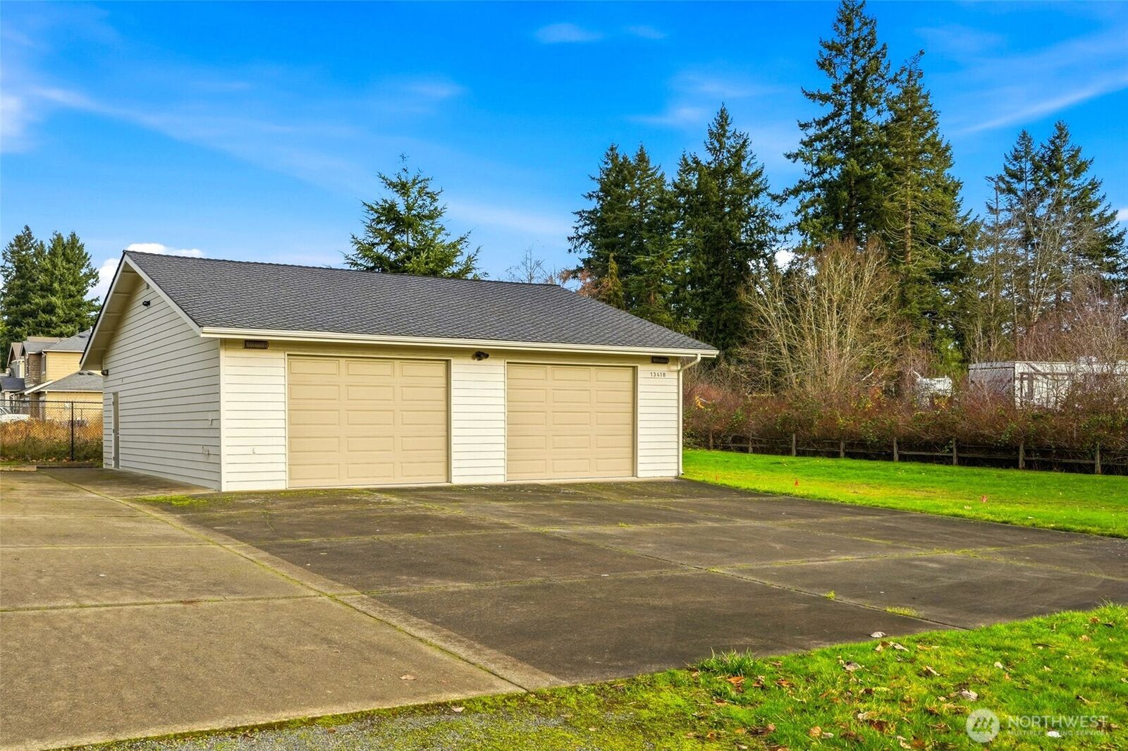 Property Photo:  13410 SE 256th Street  WA 98042 