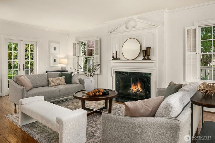 Property Photo: 3033 E Laurelhurst Drive NE WA 98105