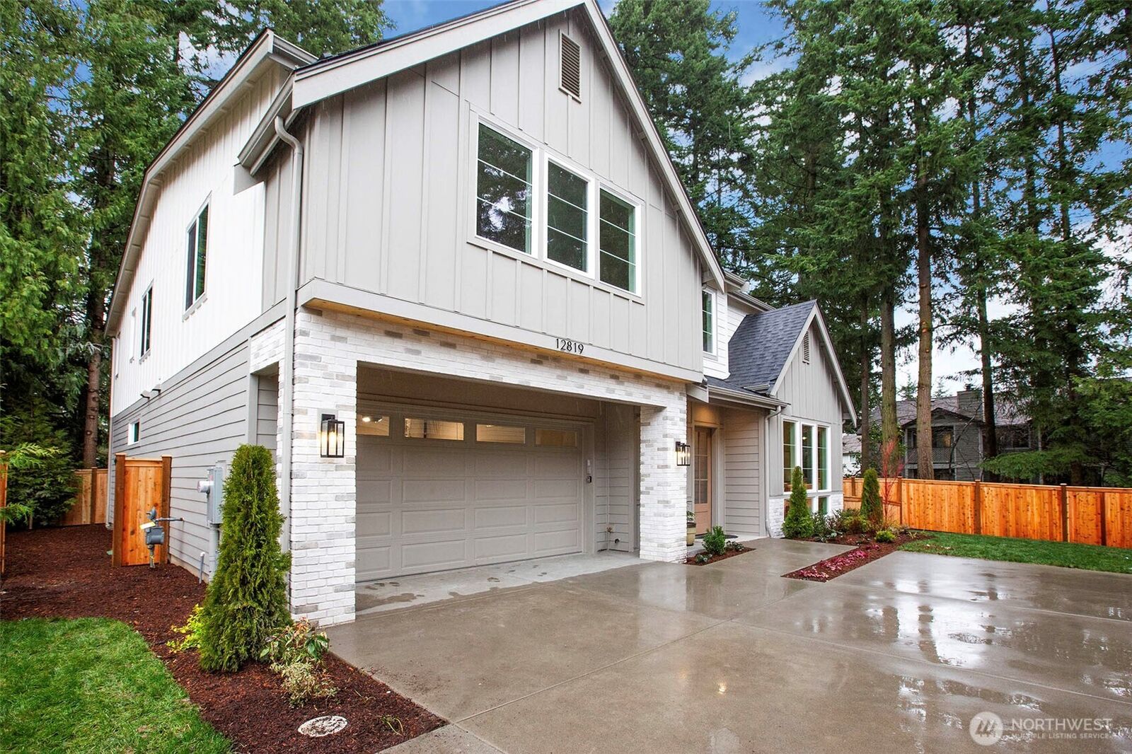 Property Photo:  8722  128th Avenue NE  WA 98033 