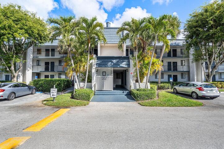 Property Photo:  4345 Trevi Court 108  FL 33467 