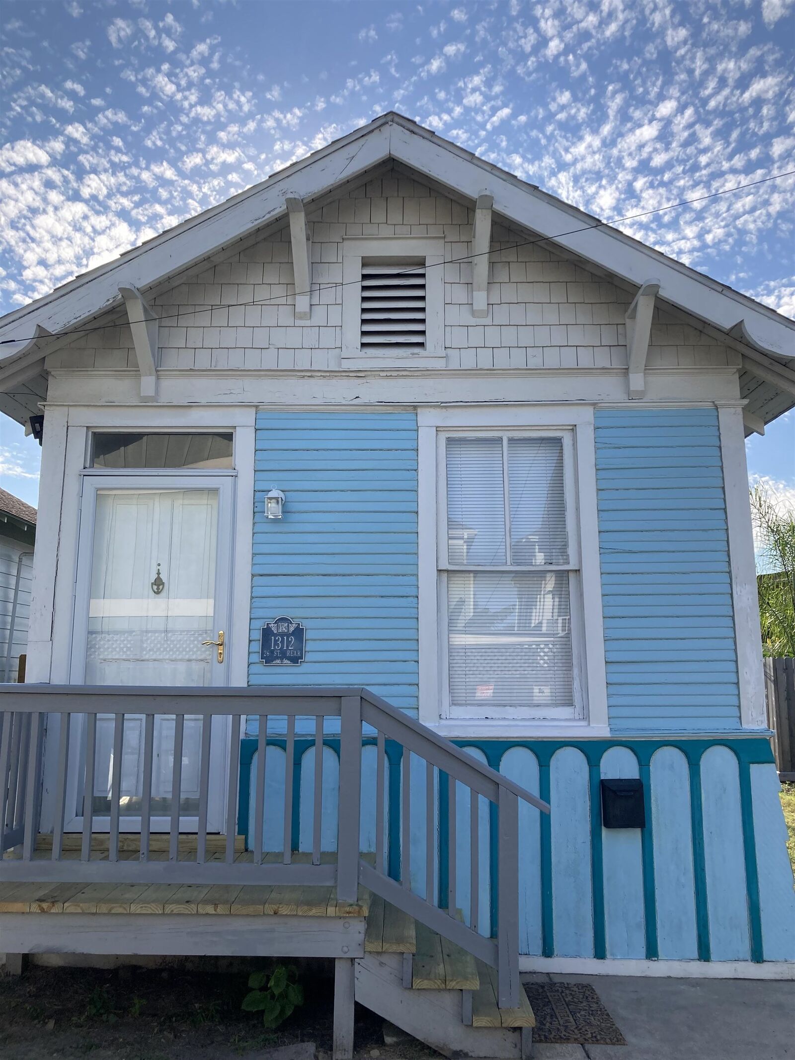 Property Photo:  1312 26th Street Rear  TX 77550 