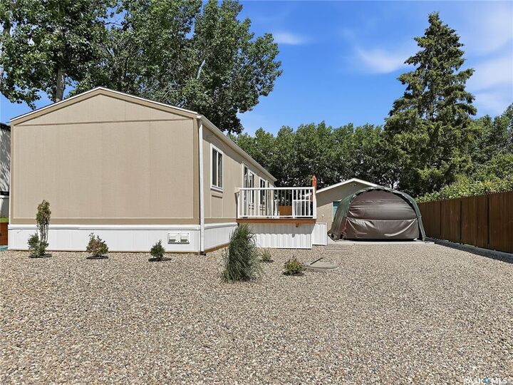 Property Photo:  6 Highland Avenue  SK S0M 0L0 