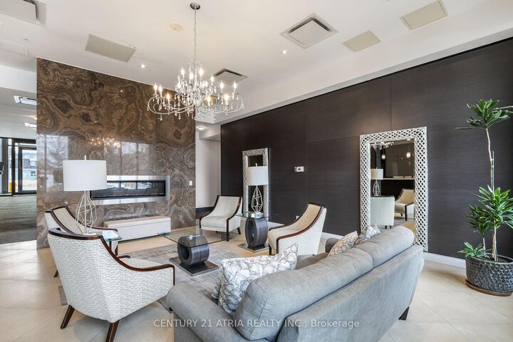 Property Photo:  11611 Yonge Street 320  ON L4E 1G2 