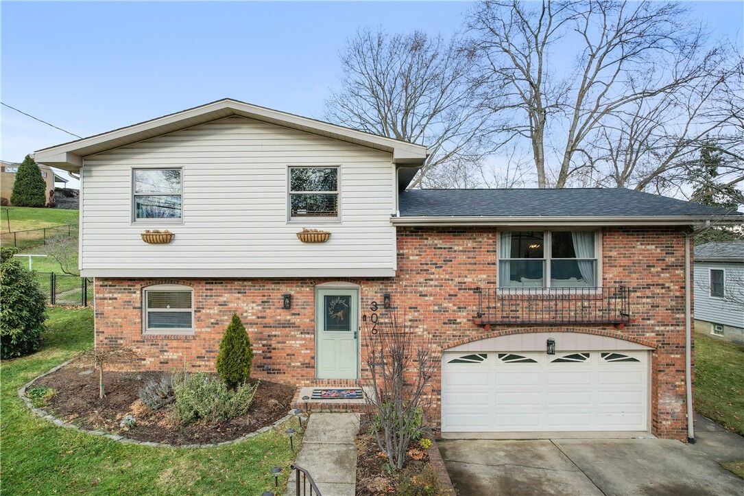 Property Photo:  306 Virginia Drive  PA 15071 