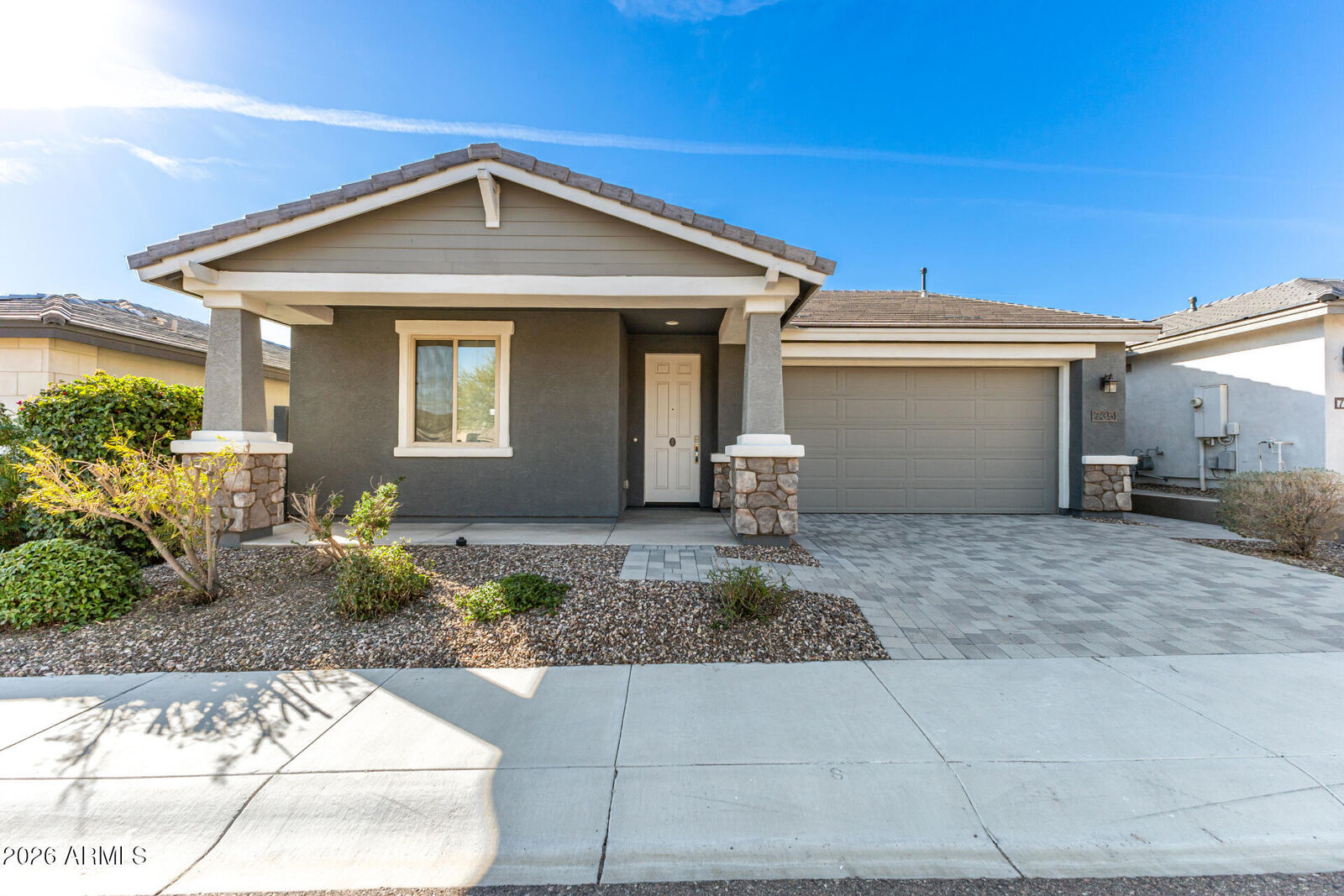 Property Photo:  735 E Marblewood Way  AZ 85048 