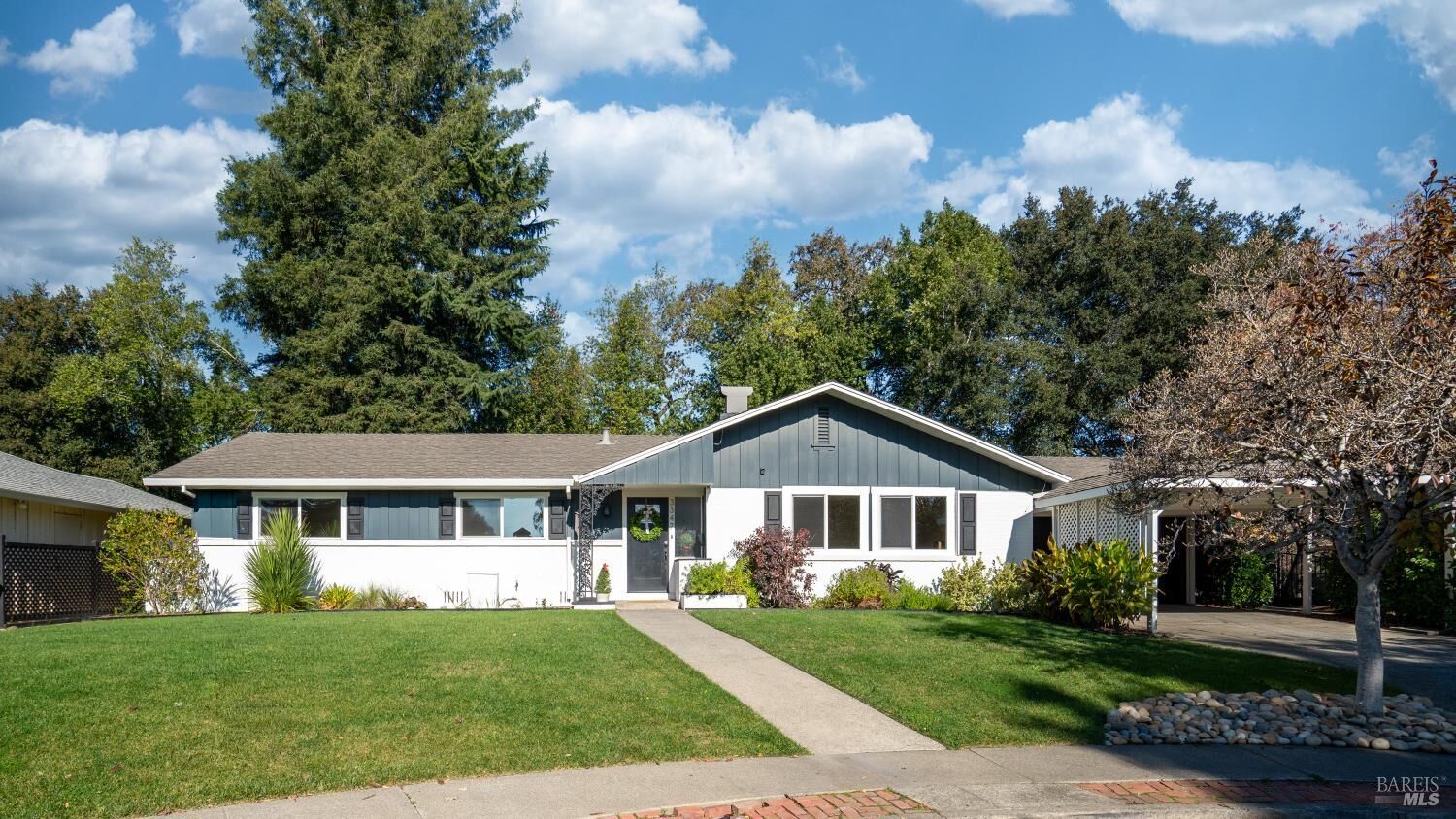 Property Photo:  3347 Hermit Way  CA 95405 