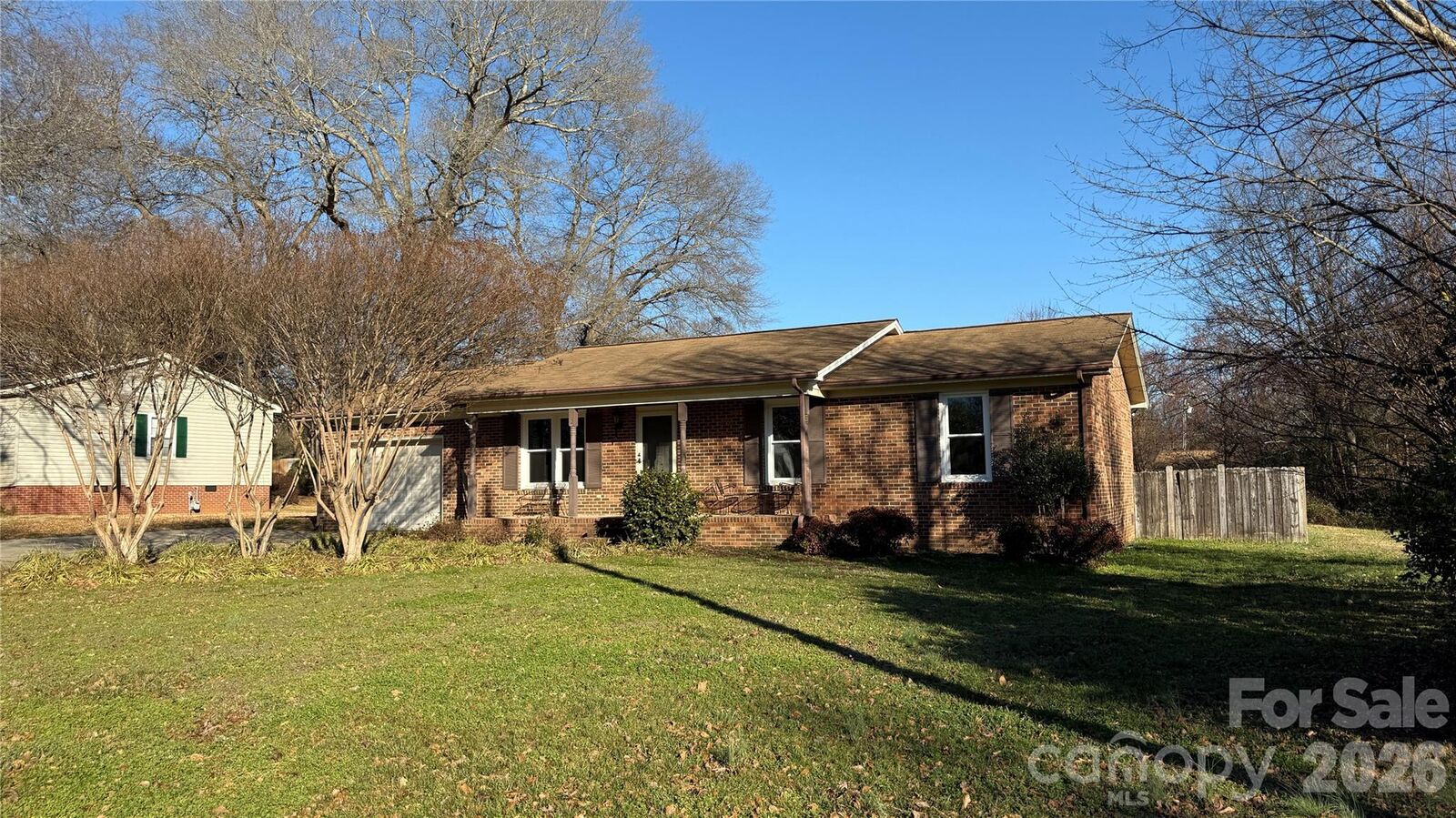 Property Photo:  112 Woodhill Drive  NC 28152 