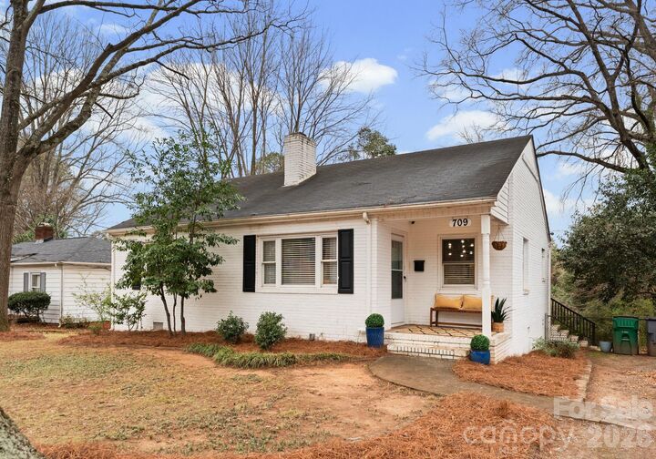 Property Photo:  709 Fugate Avenue  NC 28205 