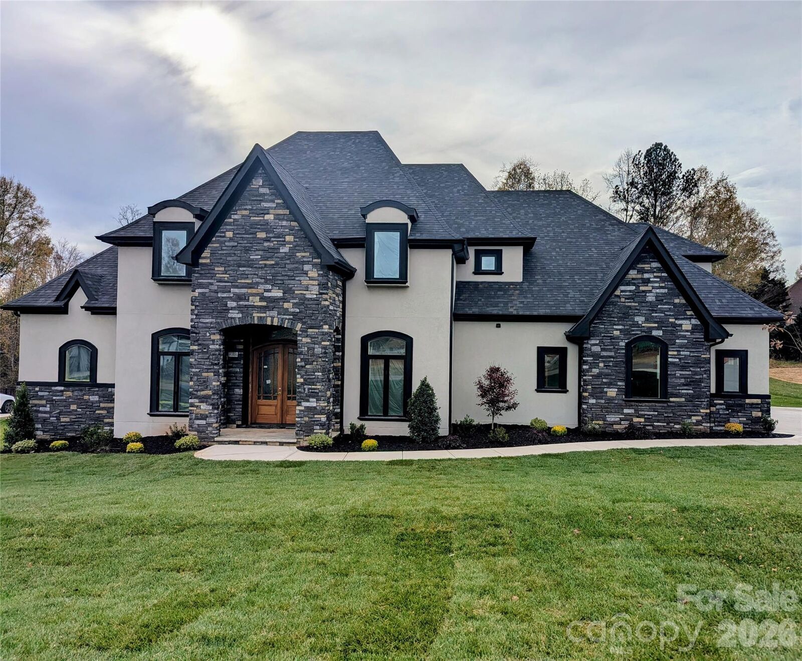 Property Photo: 110 Hunts Landing Drive NC 28117