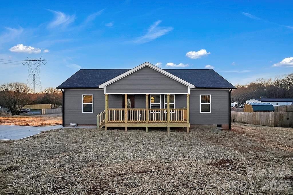 Property Photo: 106 Quail Meadow Road NC 28150
