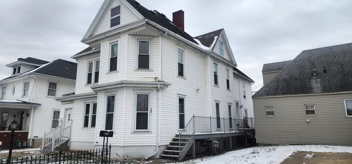 Property Photo:  125 N Pickaway Street  OH 43113 
