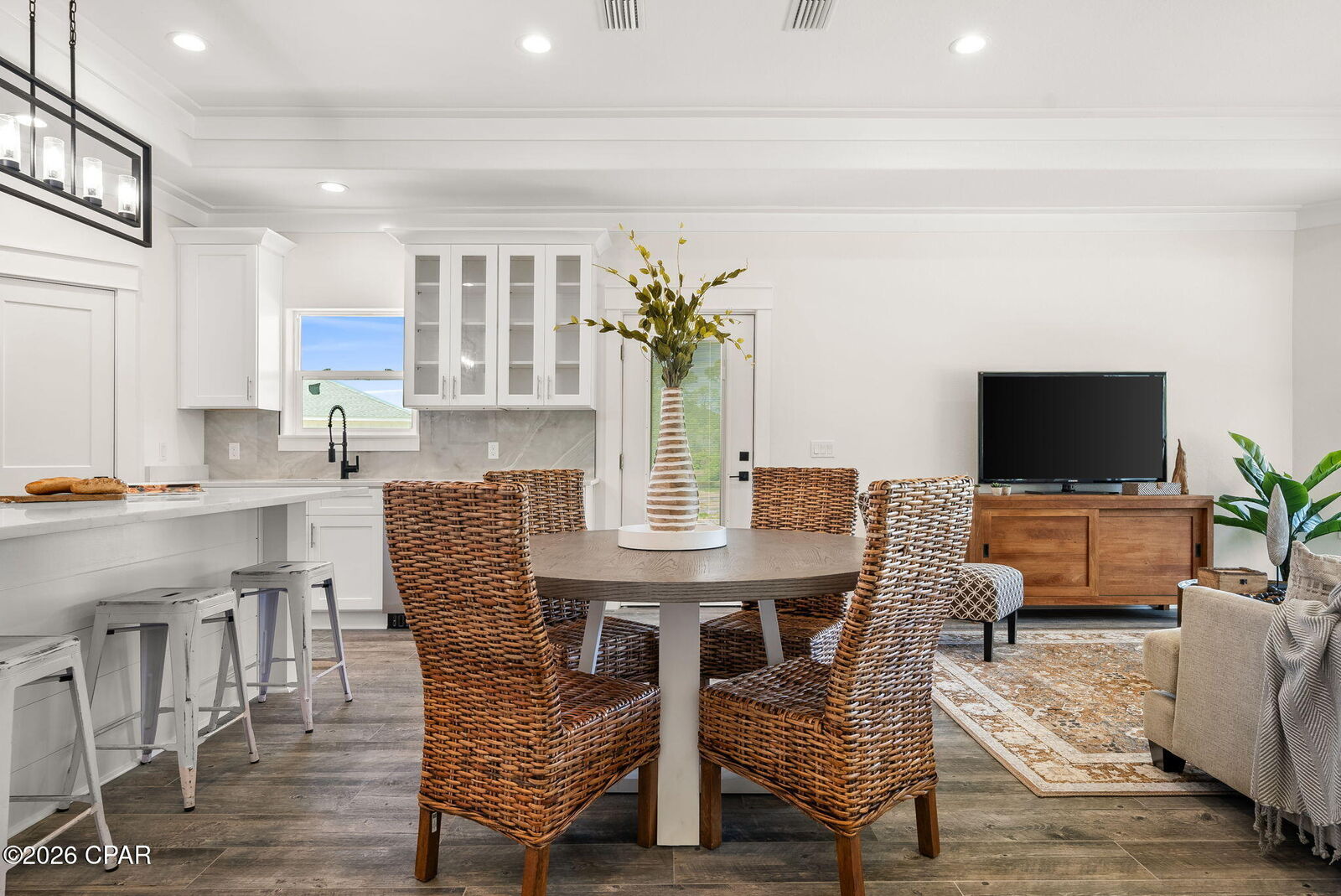 Property Photo: 285 N Wells Street FL 32413