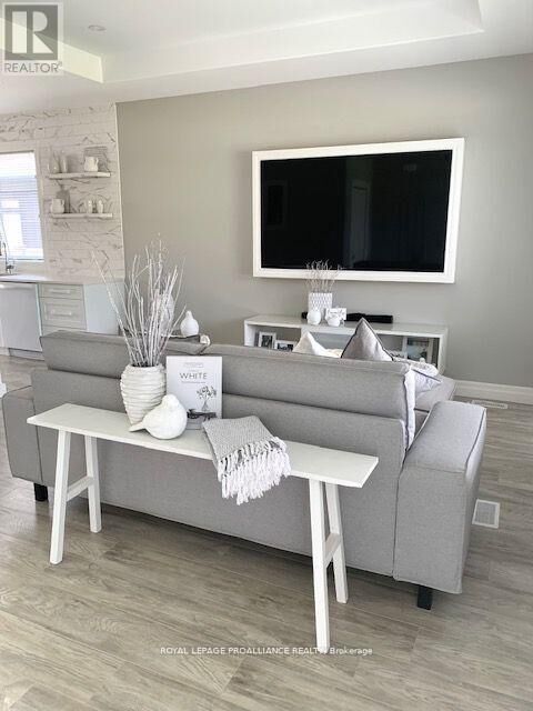 Property Photo:  14 Clayton John Avenue  ON K0K 1H0 