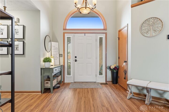 Property Photo:  6830 Sun Ridge Drive  OH 45068 