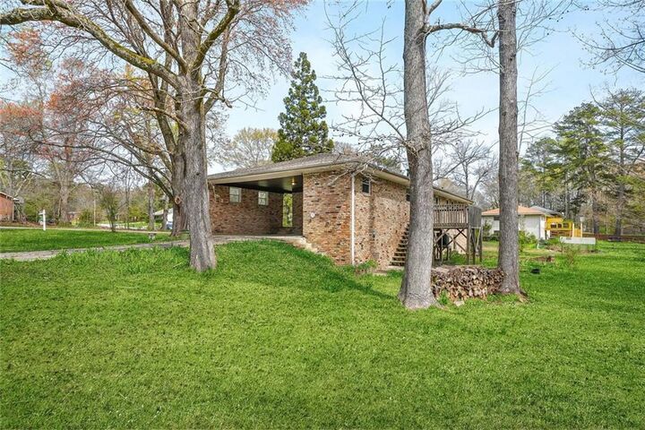 Property Photo:  6428 Melrose Drive  GA 30134 