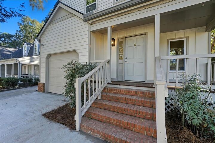 Property Photo:  1367 Wenlock Edge Cove  GA 30083 