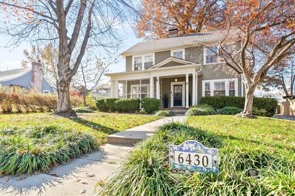Property Photo:  6430 Wyandotte Street  MO 64113 