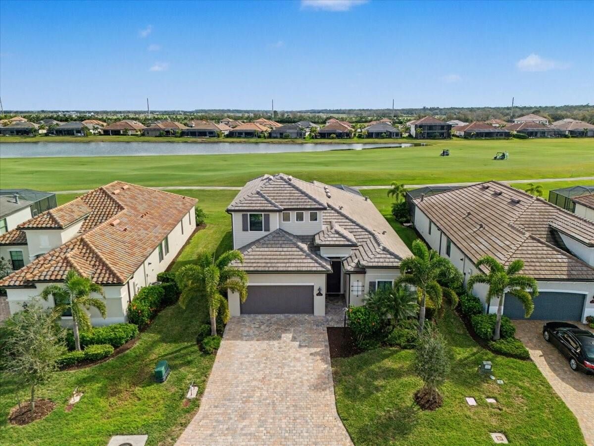 Property Photo:  5713 Cheech Glen  FL 34211 
