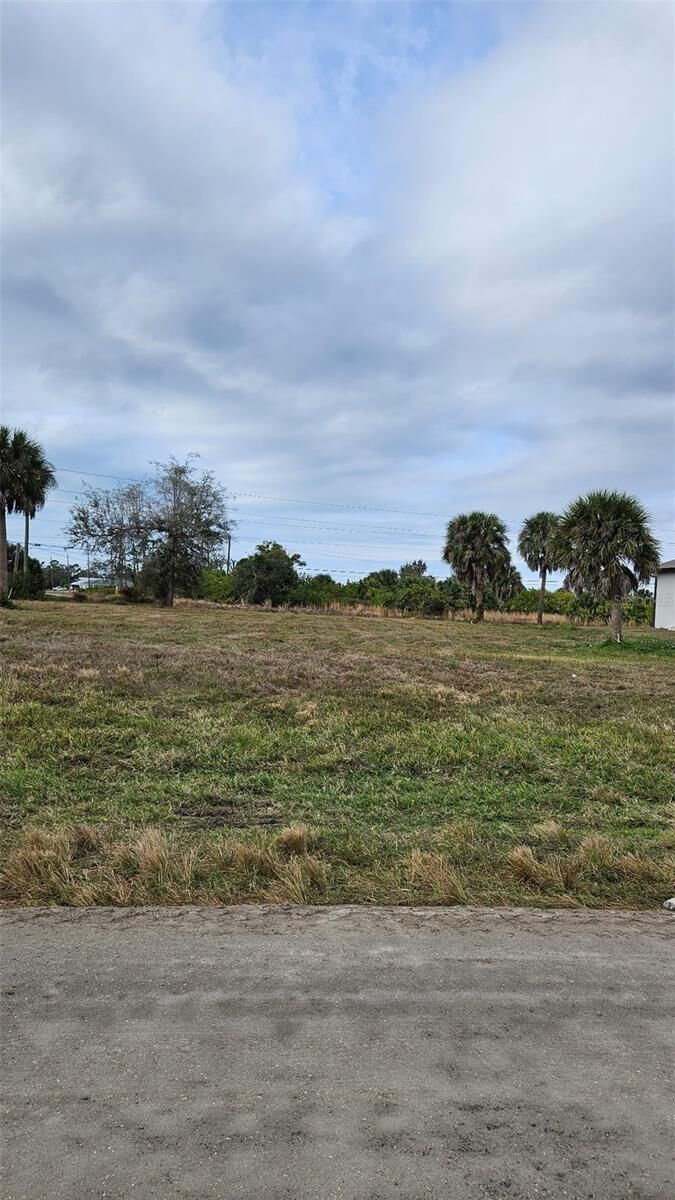 Property Photo:  279 Boundary Boulevard  FL 33947 