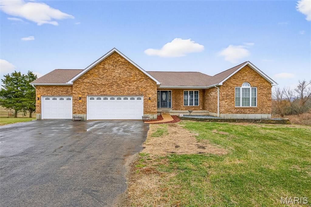 Property Photo:  6 Annie Lane  MO 63640 