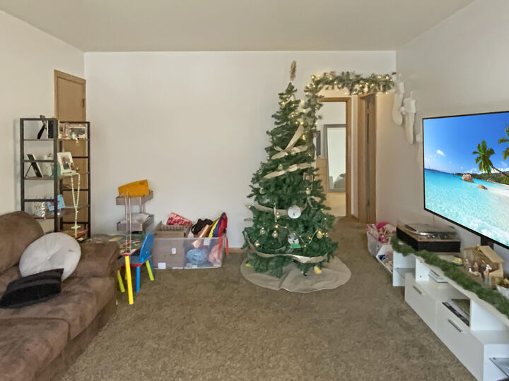 Property Photo:  870 Perkins Ave  WI 53186 