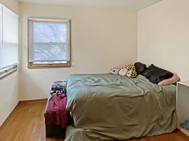 Property Photo:  870 Perkins Ave  WI 53186 