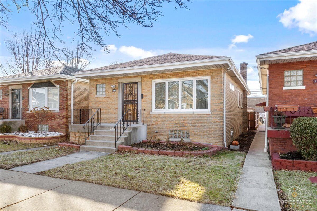 Property Photo:  4554 S Harding Avenue  IL 60632 
