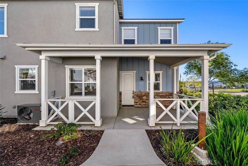 Property Photo: 3816 Hatchery Lane 1 CA 93401
