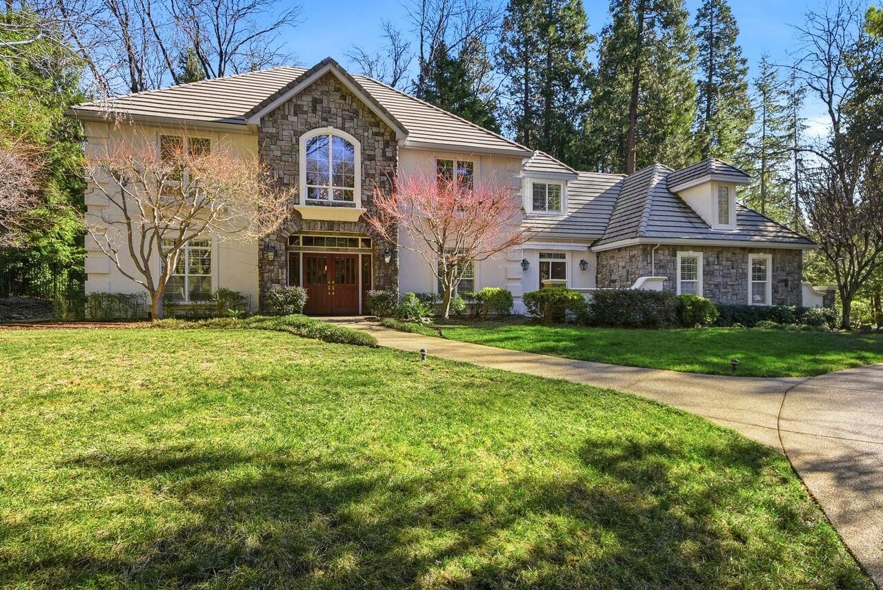 Property Photo:  13065 Somerset Drive  CA 95945 