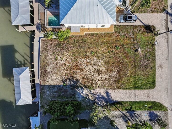 Property Photo:  225 Tropical Shore Way  FL 33931 