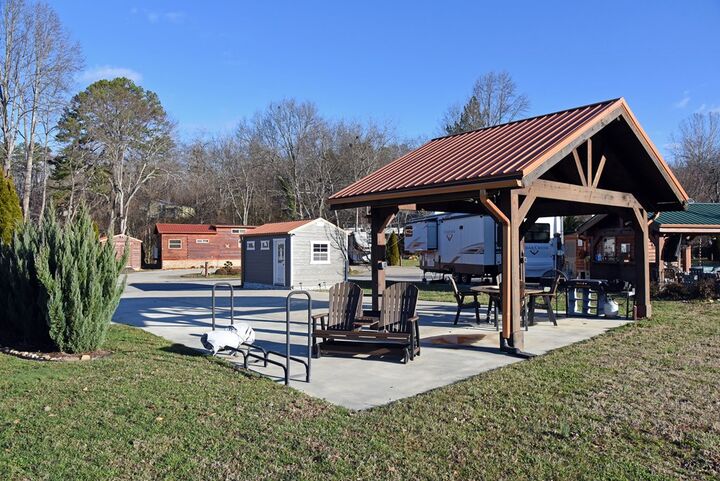 Property Photo:  184 Golden Nugget Road  GA 30512 