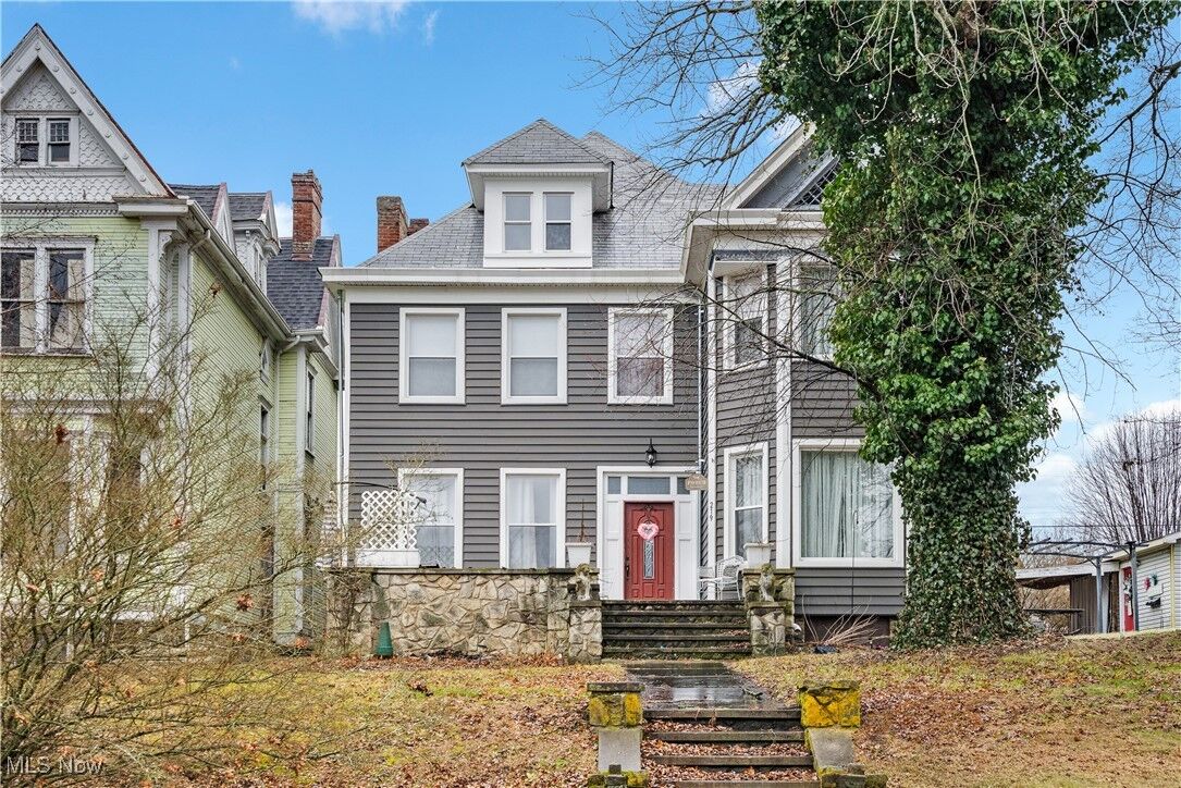 Property Photo: 219 Pennsylvania Avenue OH 43920