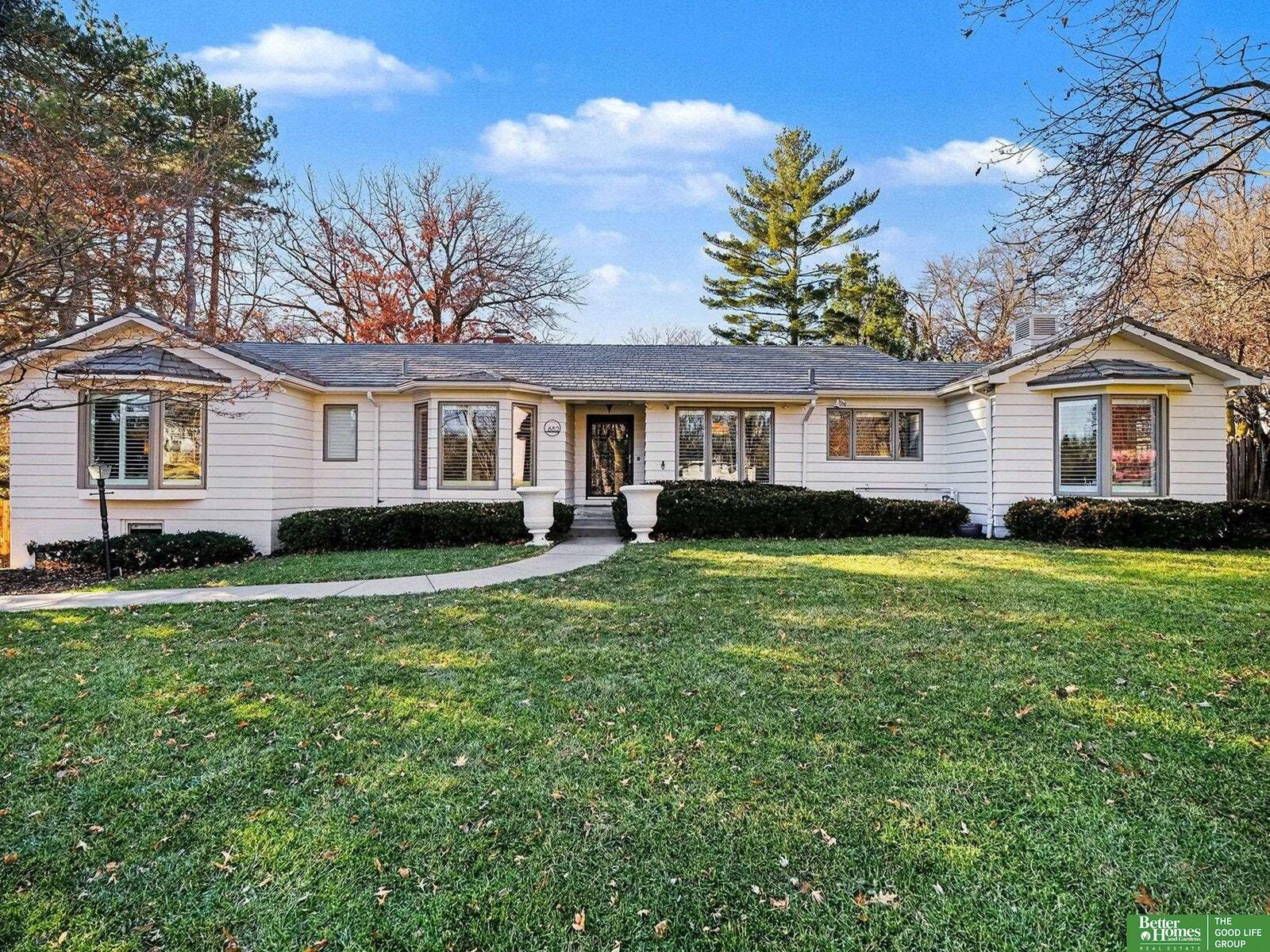 Property Photo:  652 N 66 Street  NE 68132-9999 