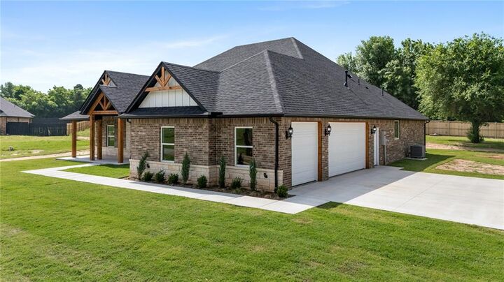 Property Photo:  11010 N Banner Road  OK 73036 