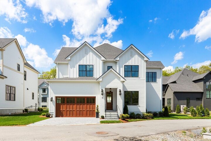 Property Photo:  8 Common Court  MA 02421 