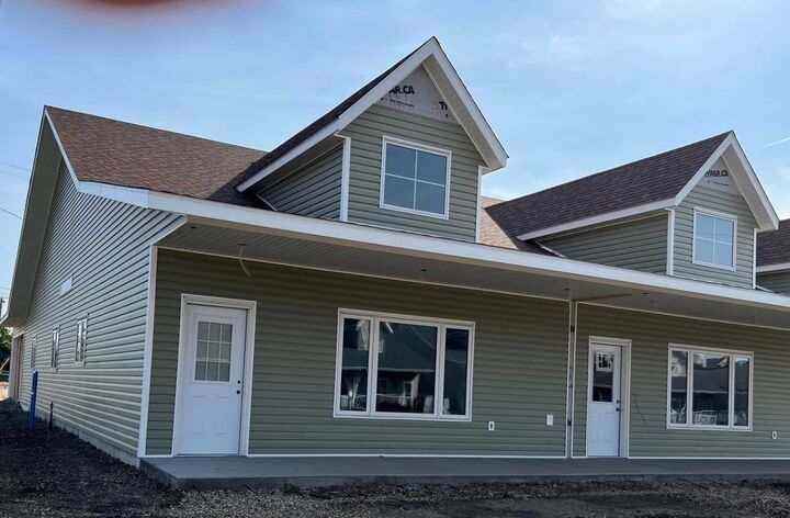 Property Photo: 5011 C 49 Street AB T0C 2L0