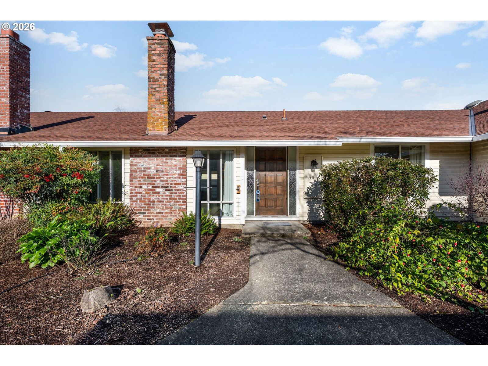 Property Photo:  5165 SW Normandy Pl  OR 97005 