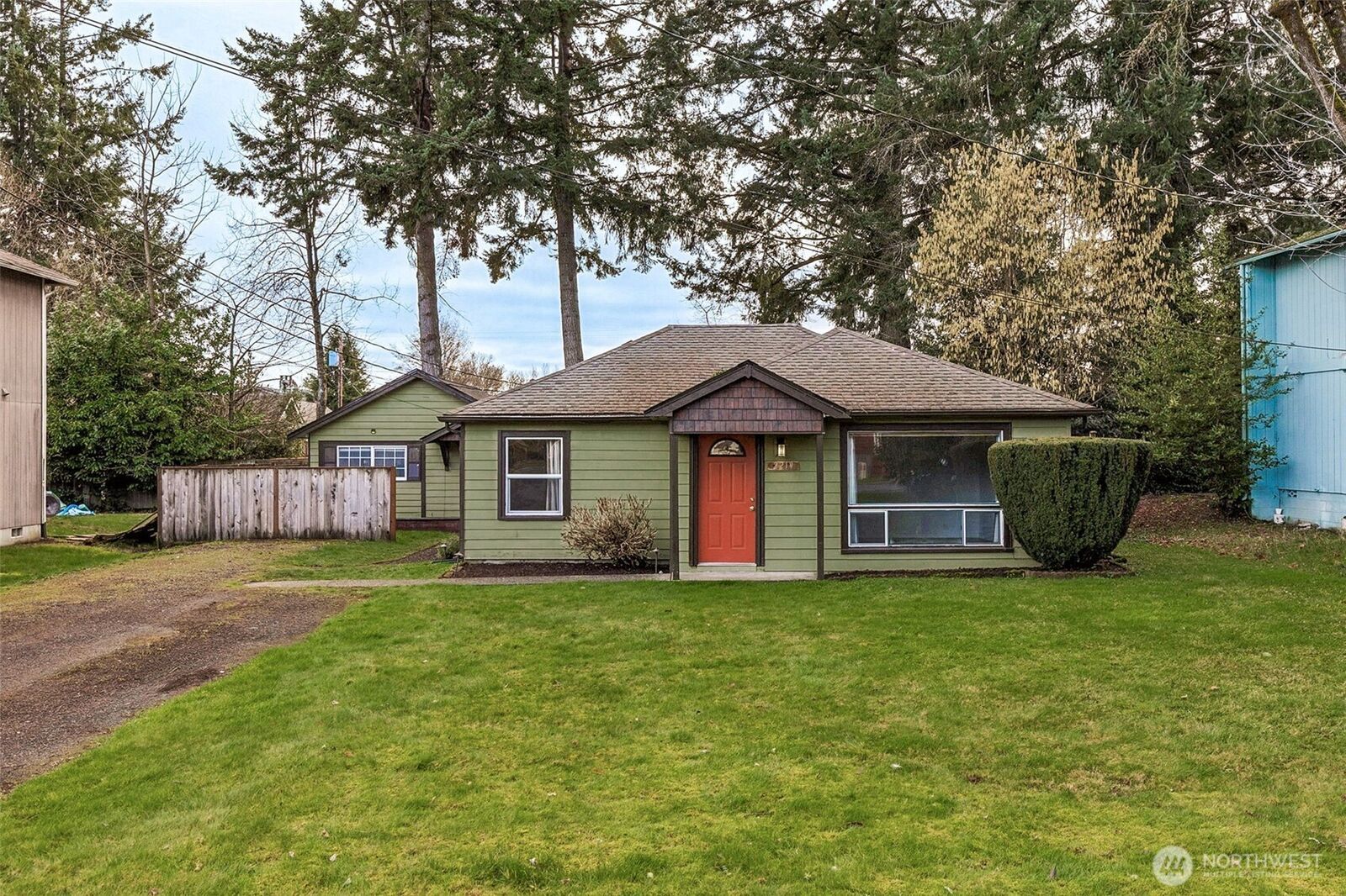 Property Photo:  2217 2219  Bush  NW  WA 98502 