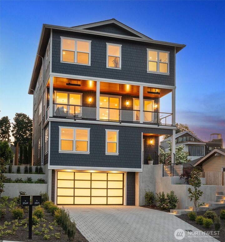 Property Photo:  2571  26th Avenue W  WA 98199 